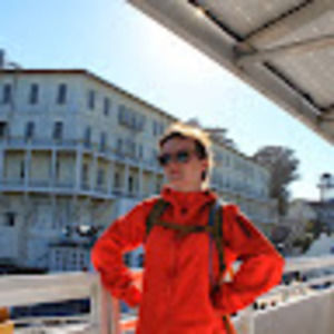 Meet your Posher, Katie lauren